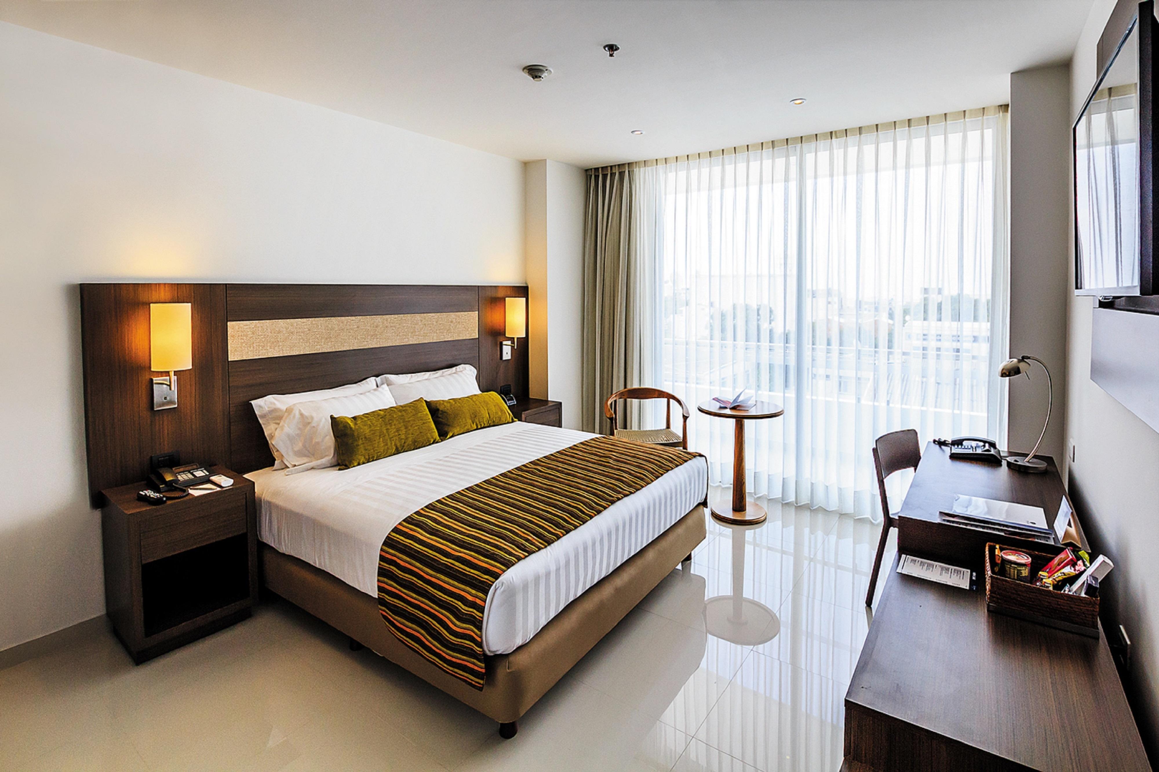 Hotel Estelar יופאל מראה חיצוני תמונה