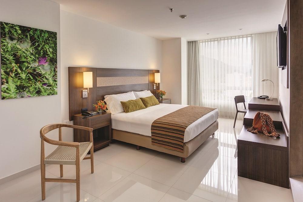 Hotel Estelar יופאל מראה חיצוני תמונה
